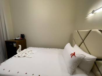 Einzelzimmer mit Badezimmer11
