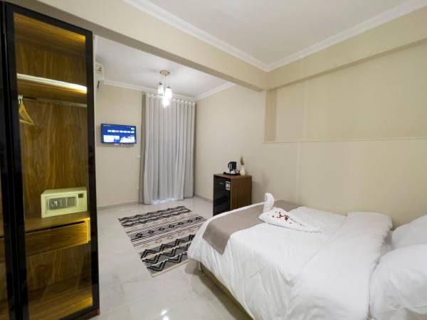 Δίκλινο Δωμάτιο με Μπαλκόνι